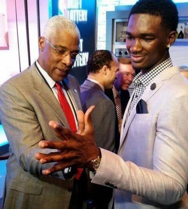 中职赛季中段竞争激烈