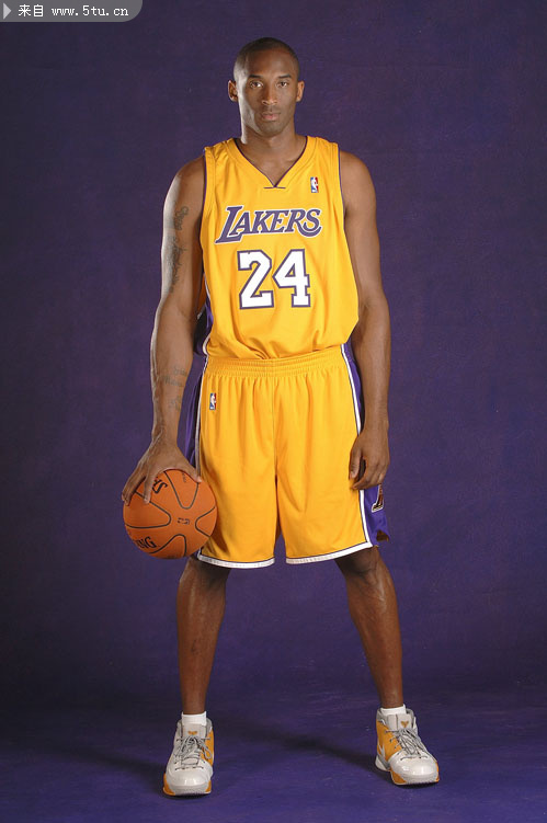 中国女子冰壶队世锦赛夺铜直通冬奥会