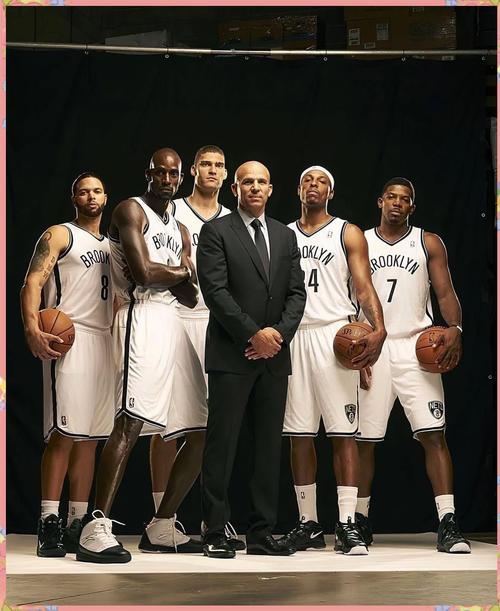 恩里克：登贝莱的第二球简直像是电子游戏里的操作，太精彩了