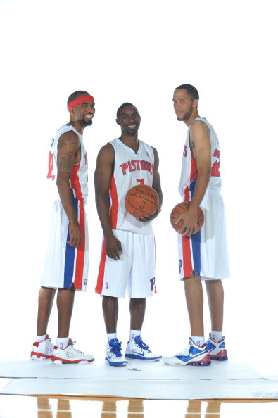 日本职棒：读卖巨人队官方宣布，2026 赛季将重点培养新生代内野手接班冈本和真